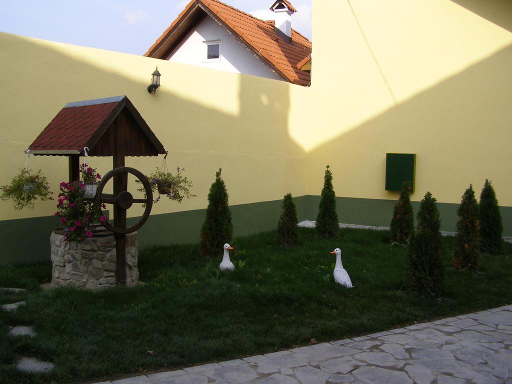 Pensiunea Sub Cetate Cisnadie Exterior photo
